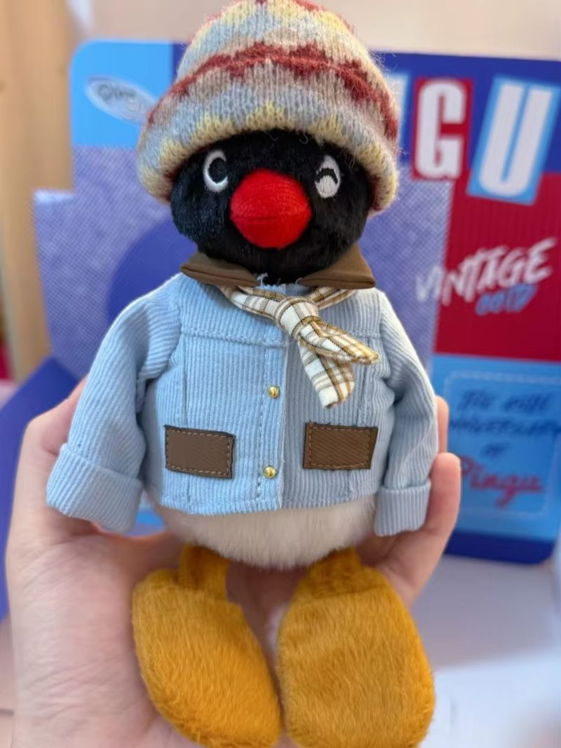 Vintage Collectible Dolls For Sale - Pingu boîte aveugle 45e anniversaire Vintage