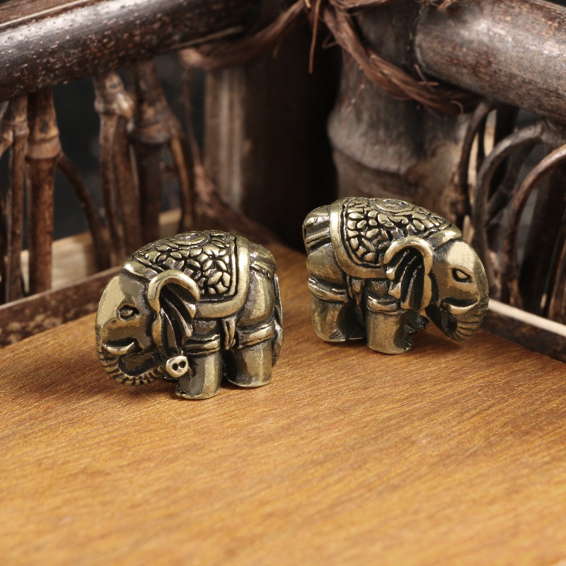 1 PC mignon éléphant en laiton - Vintage Collectible Christmas Ornaments avis et prix